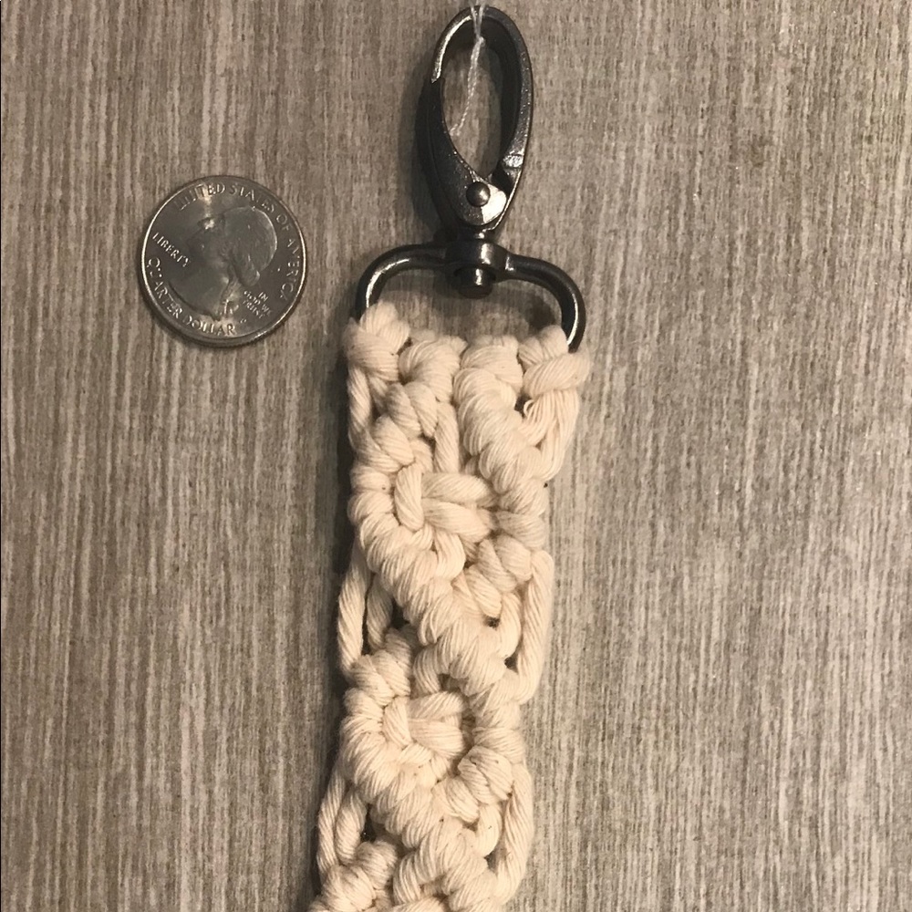 Macrame Keychain handmade - Picture 2 of 5